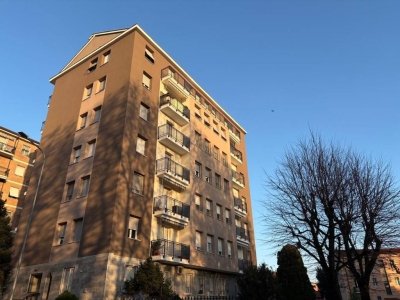 negozio in vendita a Pioltello