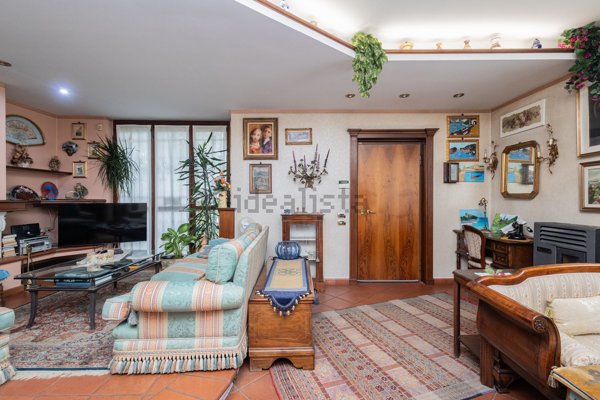 casa indipendente in vendita a Pioltello