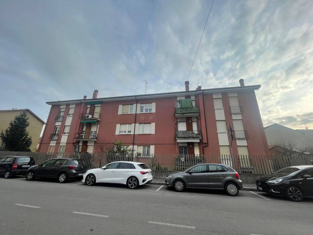 appartamento in vendita a Pioltello