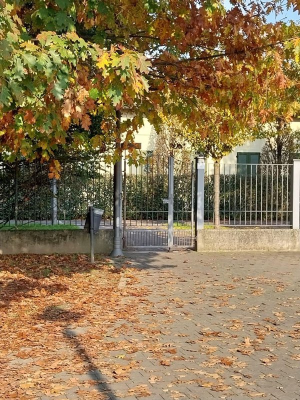 appartamento in vendita a Pioltello in zona Limito