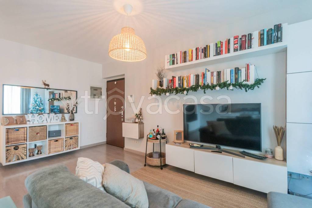 appartamento in vendita a Pioltello in zona Limito