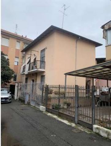 appartamento in vendita a Pioltello in zona Seggiano