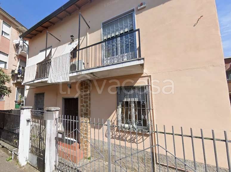 appartamento in vendita a Pioltello in zona Seggiano