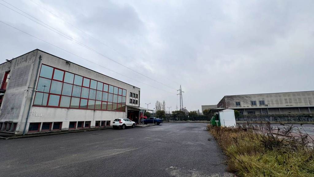 ufficio in vendita a Pioltello