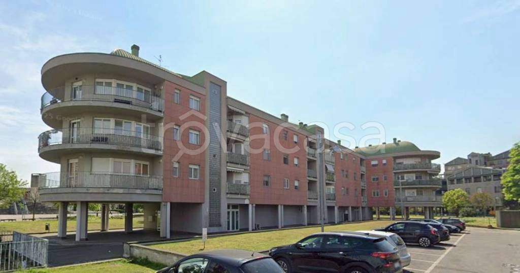 appartamento in vendita a Pioltello