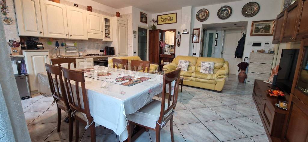 appartamento in vendita a Pioltello