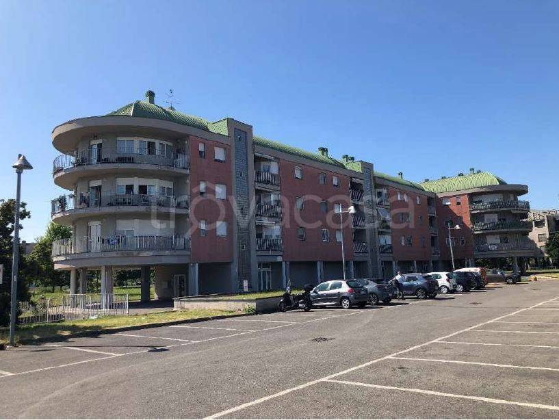 appartamento in vendita a Pioltello in zona Seggiano