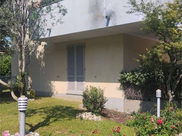 appartamento in vendita a Pioltello in zona Seggiano