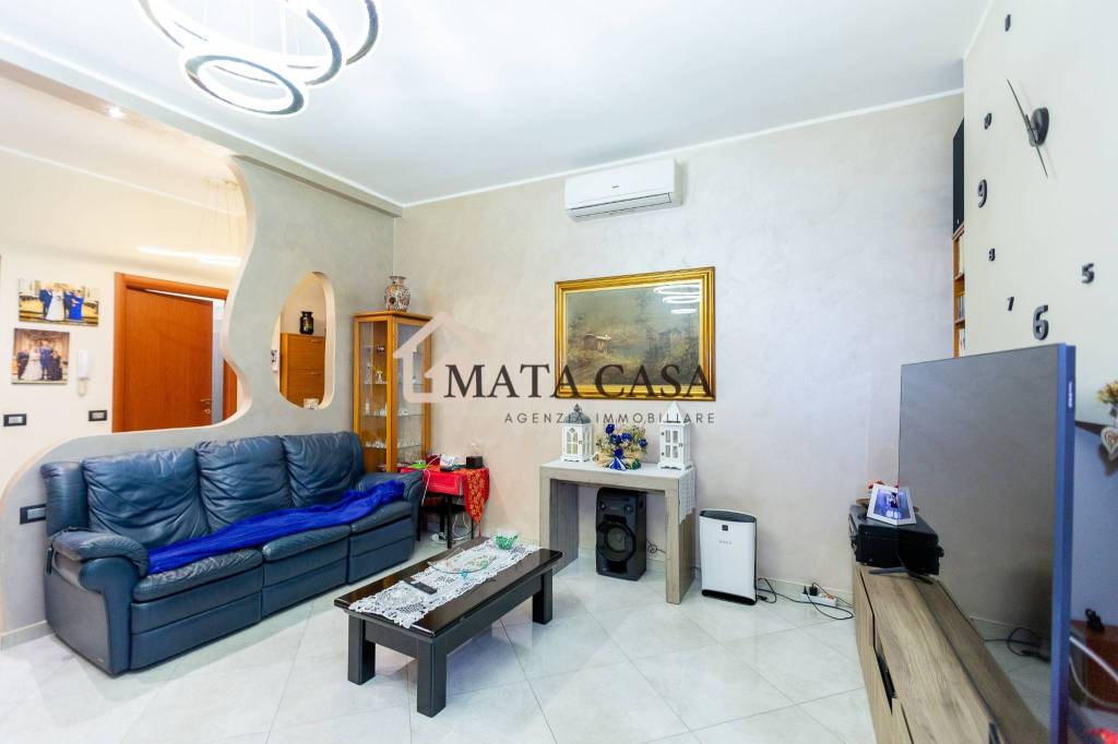 appartamento in vendita a Pioltello in zona Seggiano