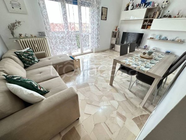 appartamento in vendita a Pioltello in zona Limito