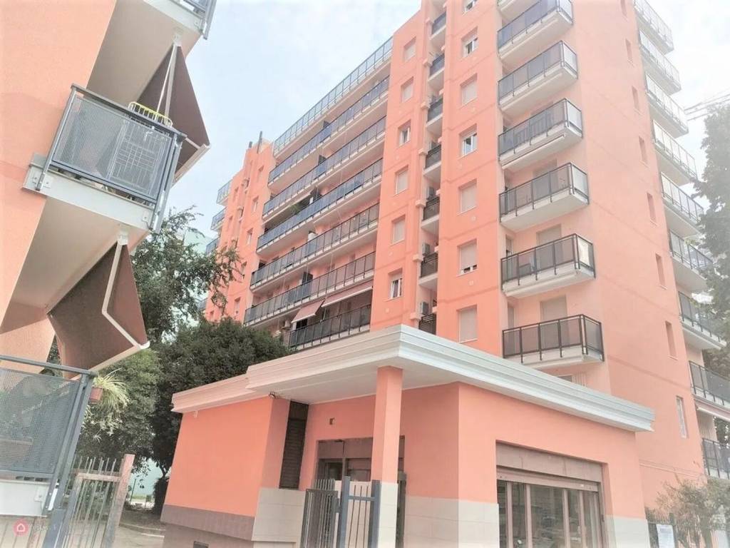 appartamento in vendita a Pioltello in zona Seggiano