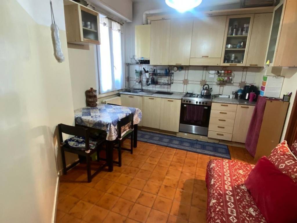 appartamento in vendita a Pioltello in zona Seggiano