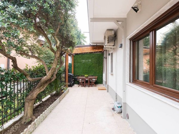 appartamento in vendita a Pioltello in zona Seggiano