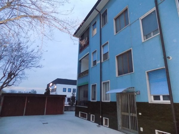 appartamento in vendita a Pioltello in zona Seggiano