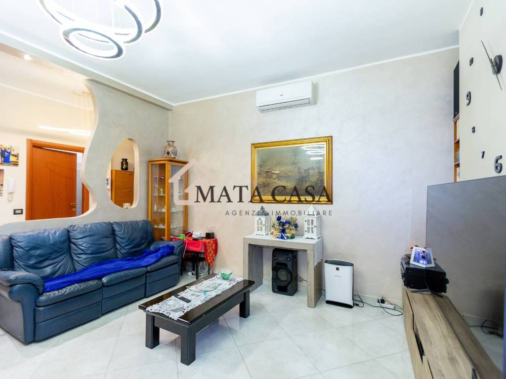 appartamento in vendita a Pioltello in zona Seggiano