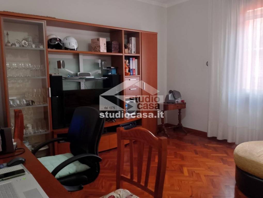 appartamento in vendita a Pioltello in zona Seggiano