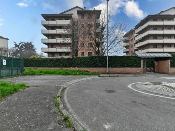 appartamento in vendita a Pioltello in zona Seggiano