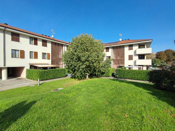 appartamento in vendita a Pioltello in zona Seggiano