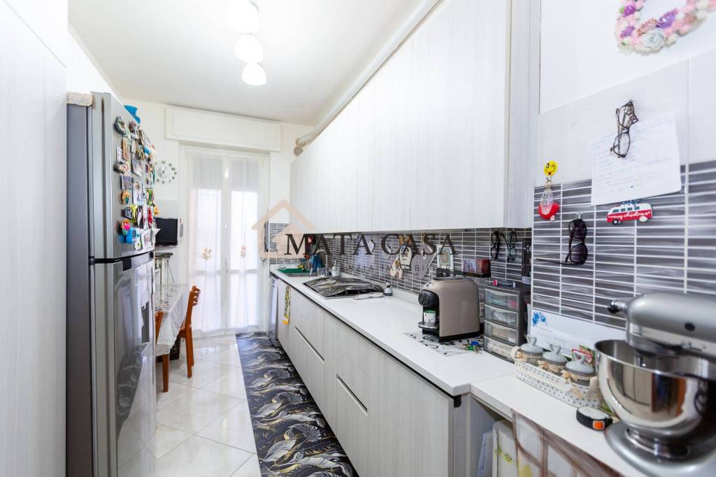 appartamento in vendita a Pioltello in zona Seggiano