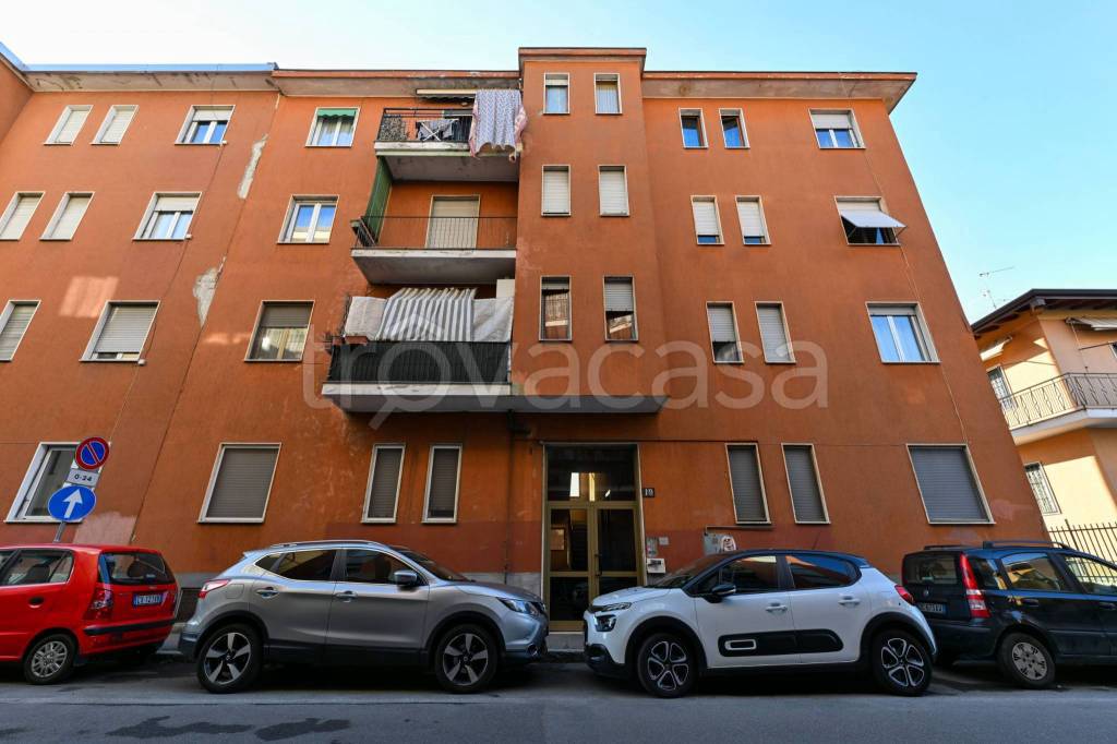 appartamento in vendita a Pioltello in zona Seggiano