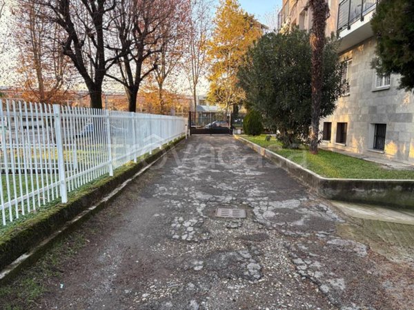 appartamento in vendita a Pioltello in zona Seggiano