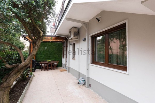 appartamento in vendita a Pioltello in zona Seggiano