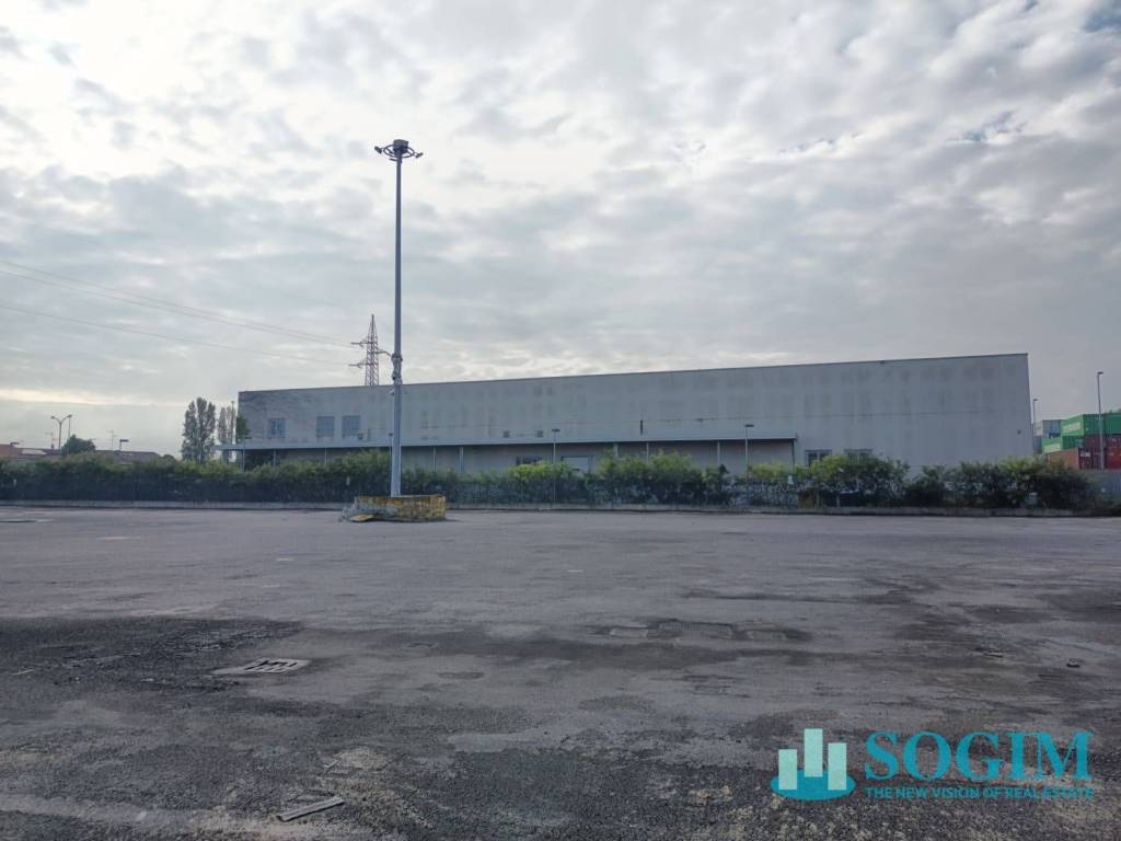 intera palazzina in vendita a Pioltello