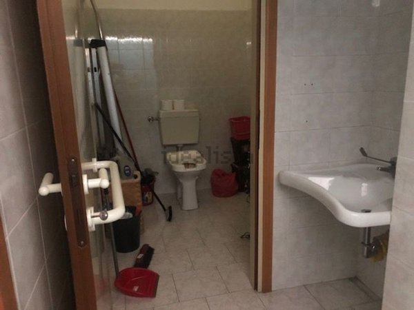 ufficio in vendita a Pioltello in zona Seggiano