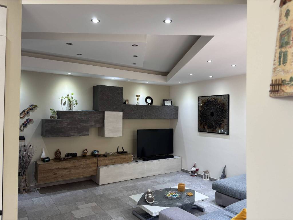 appartamento in vendita a Pioltello in zona Limito