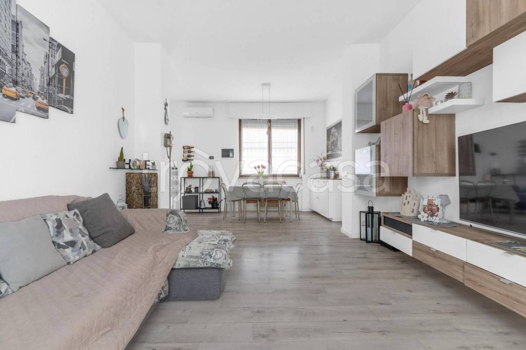 casa indipendente in vendita a Pioltello in zona Limito
