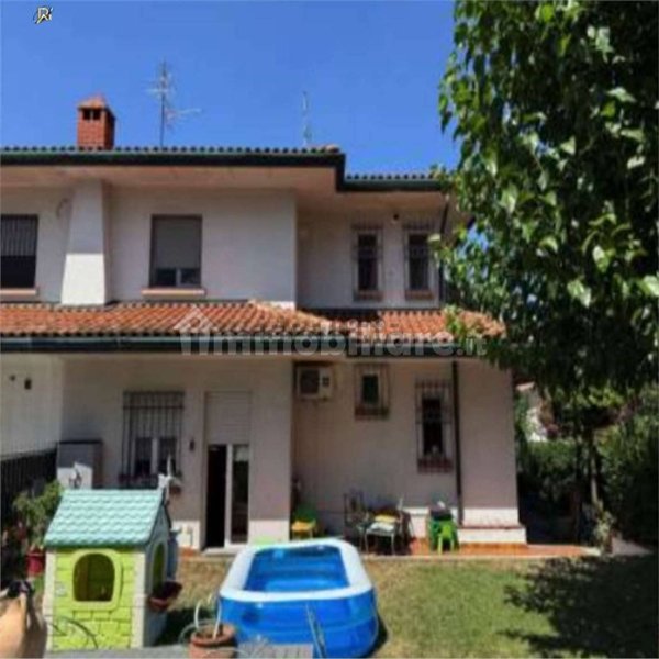 casa indipendente in vendita a Pioltello in zona Seggiano