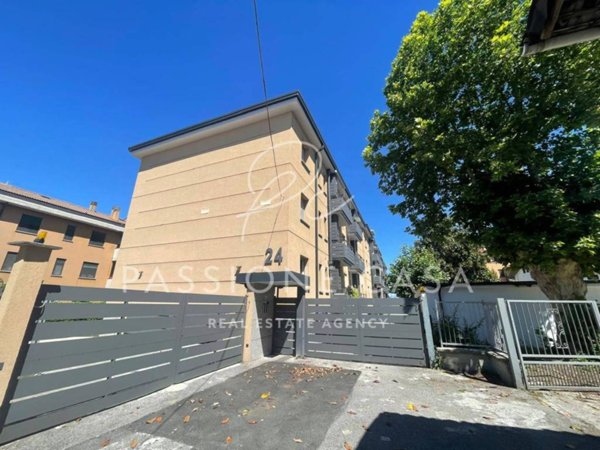 appartamento in vendita a Pioltello in zona Rugacesio