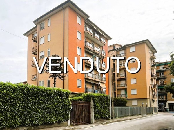 appartamento in vendita a Pioltello in zona Seggiano