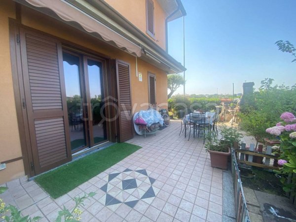 casa indipendente in vendita a Pioltello in zona Rugacesio