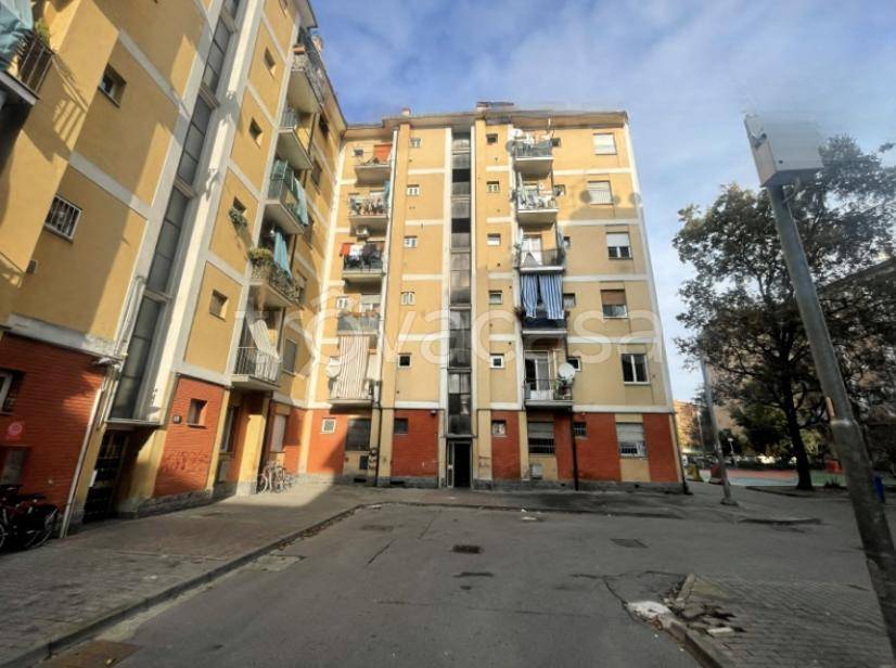 appartamento in vendita a Pioltello in zona Seggiano