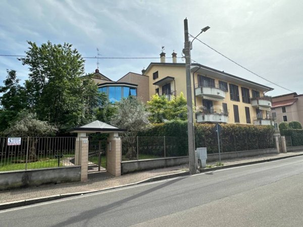 appartamento in vendita a Pioltello in zona Seggiano