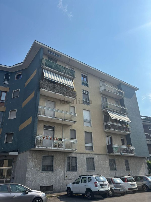 appartamento in vendita a Pioltello in zona Seggiano