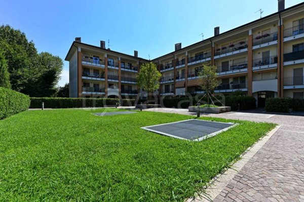appartamento in vendita a Pioltello in zona Limito