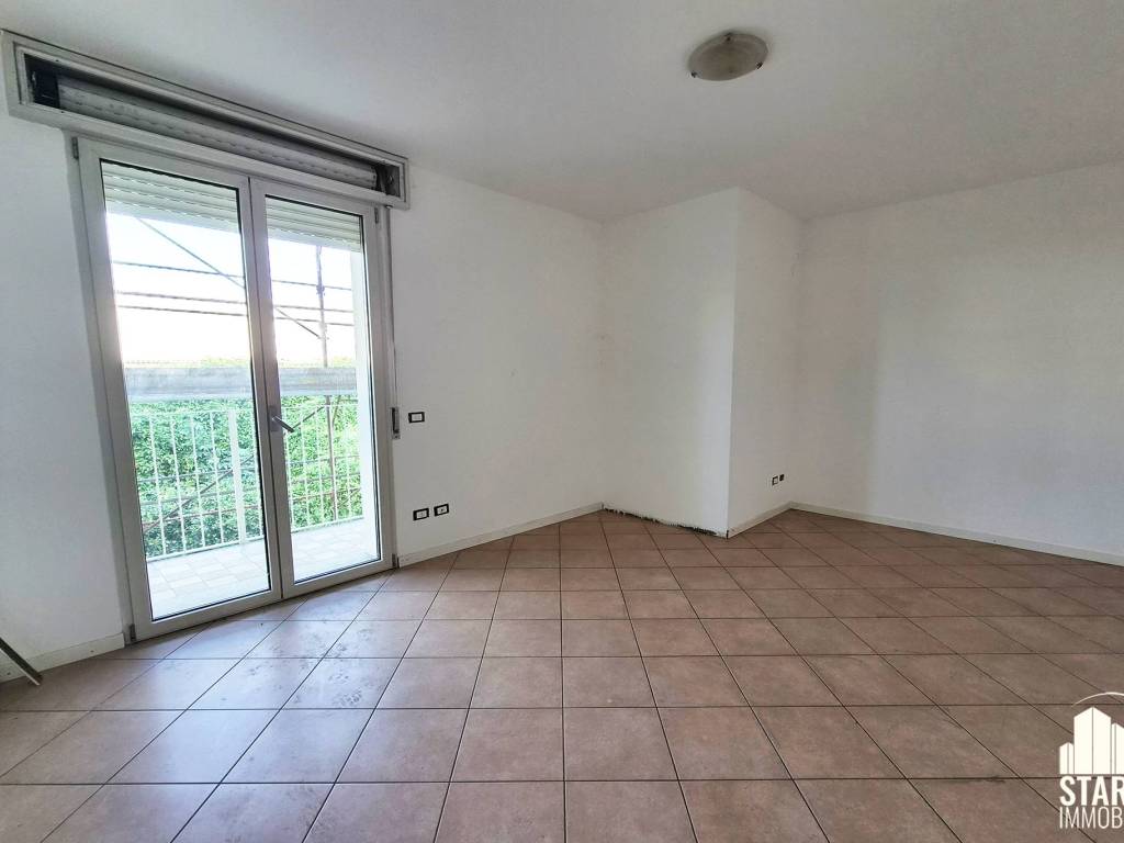 appartamento in vendita a Pioltello in zona Seggiano