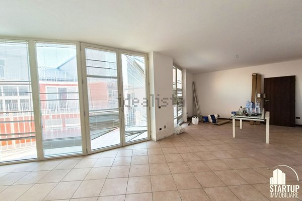 appartamento in vendita a Pioltello in zona Seggiano