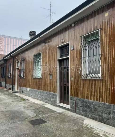 appartamento in vendita a Pioltello in zona Seggiano