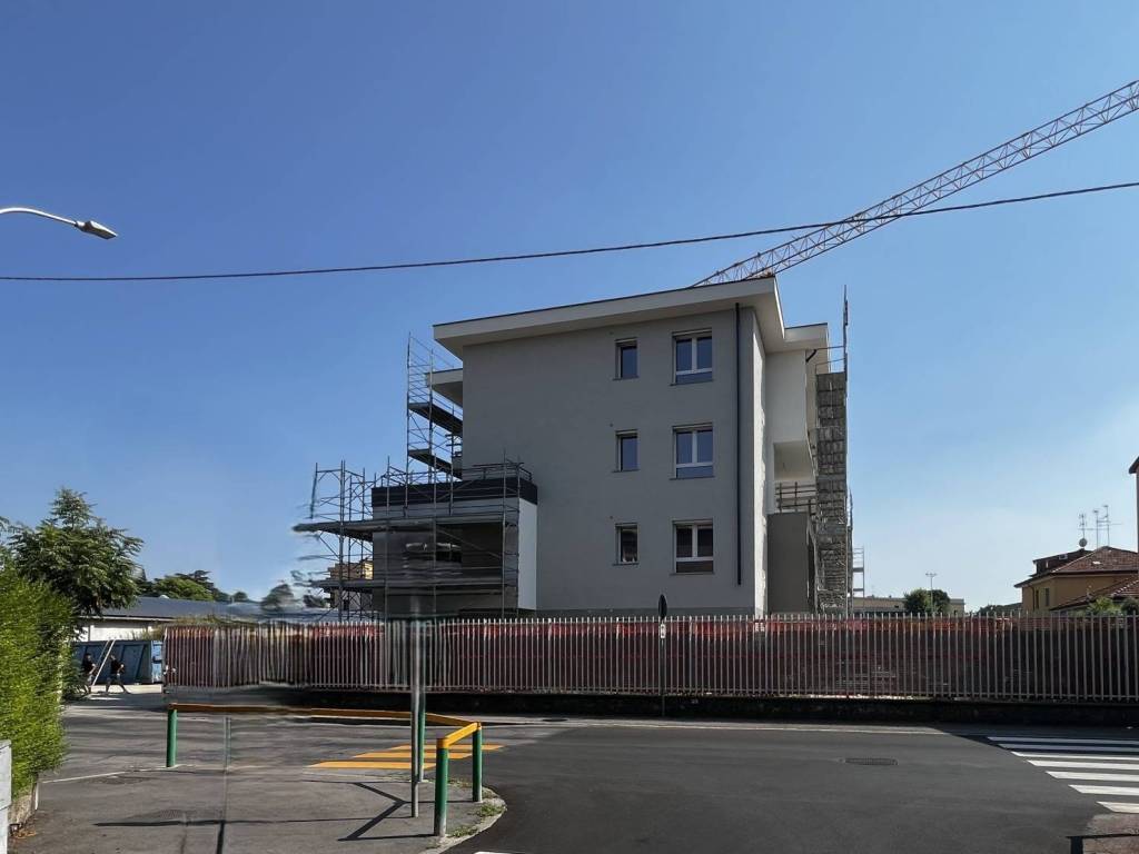 appartamento in vendita a Pioltello in zona Seggiano