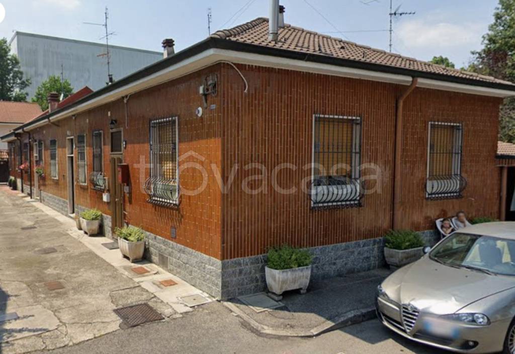 appartamento in vendita a Pioltello in zona Seggiano