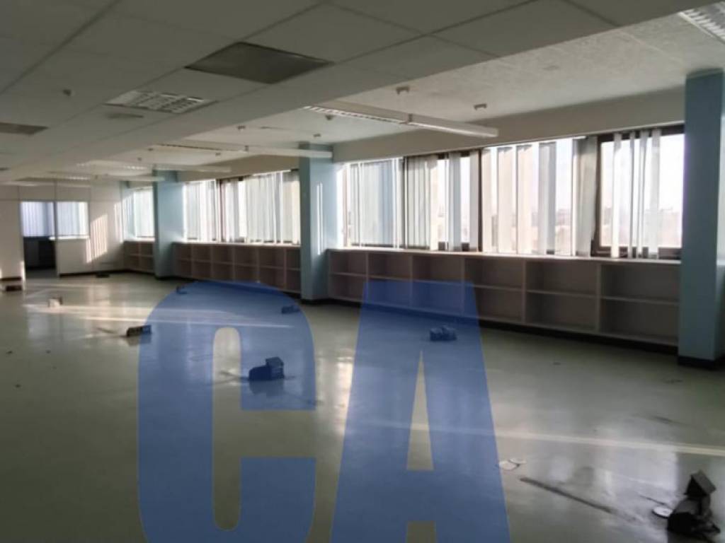 ufficio in vendita a Pioltello in zona Rugacesio