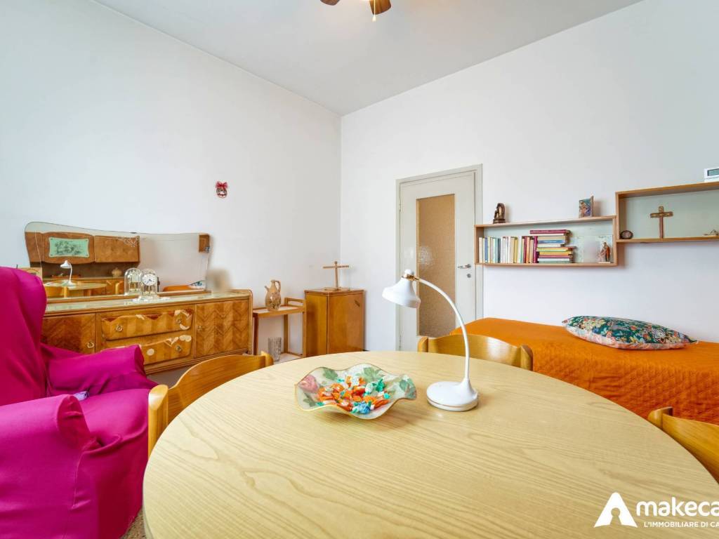 appartamento in vendita a Pioltello in zona Seggiano