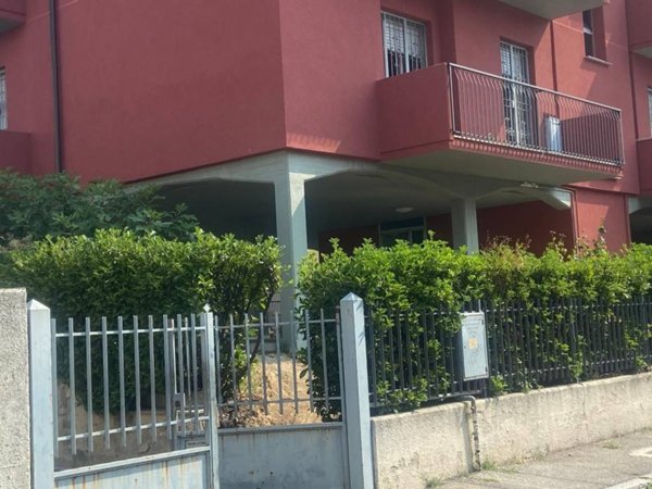 box auto in vendita a Pioltello in zona Seggiano