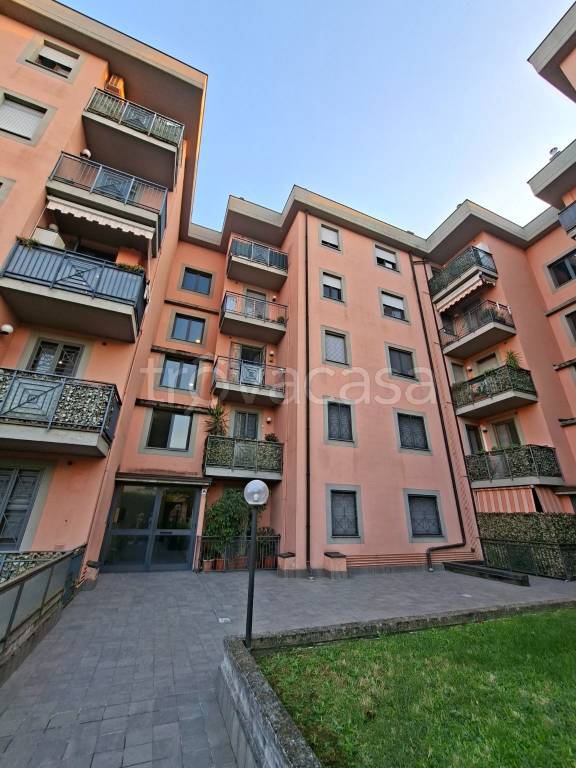 appartamento in vendita a Pioltello in zona Seggiano