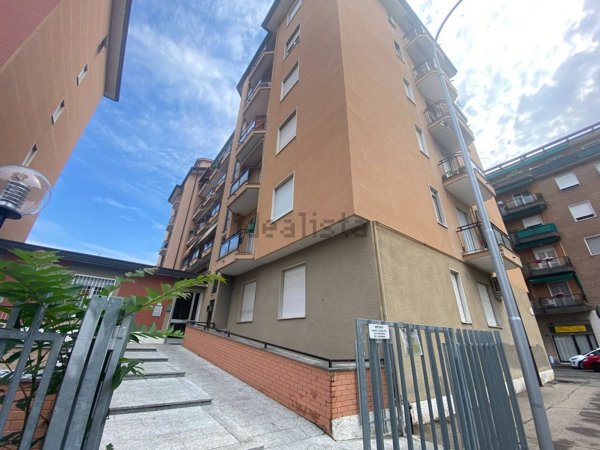 ufficio in vendita a Pioltello in zona Seggiano