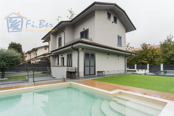 casa indipendente in vendita a Pioltello in zona Seggiano
