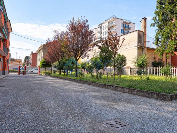 appartamento in vendita a Pioltello